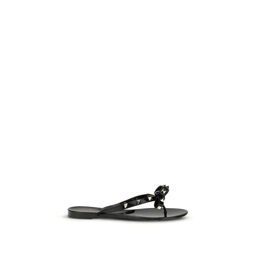 Valentino Garavani PM Thong Rockstud Sandals – Black PVC Valentino Garavani