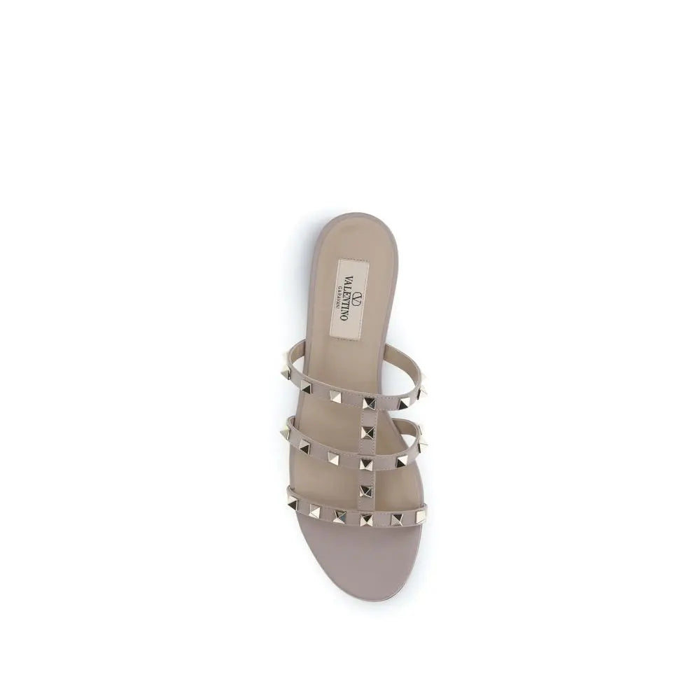 Valentino Garavani Rockstud Slider Sandals – Beige Calf Leather Valentino Garavani