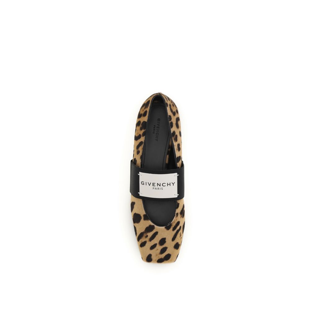 Givenchy Bos Taurus Ballerinas