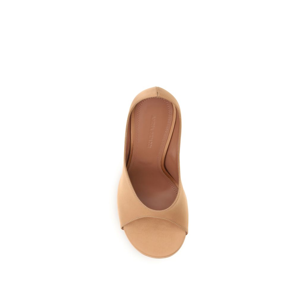 Amina Muaddi Anok Plateau Beige Platform Pumps Voor Dames