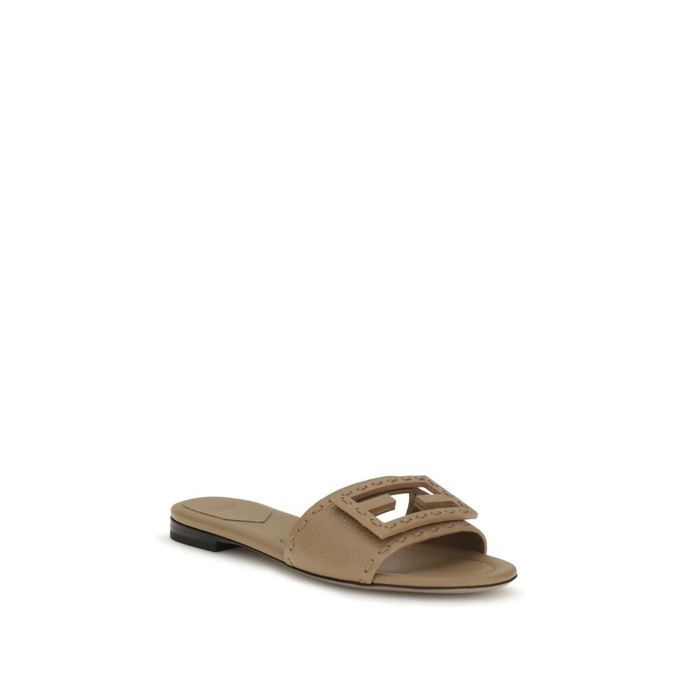 Fendi bos taurus kalfslederen sandalen ambachtelijk
