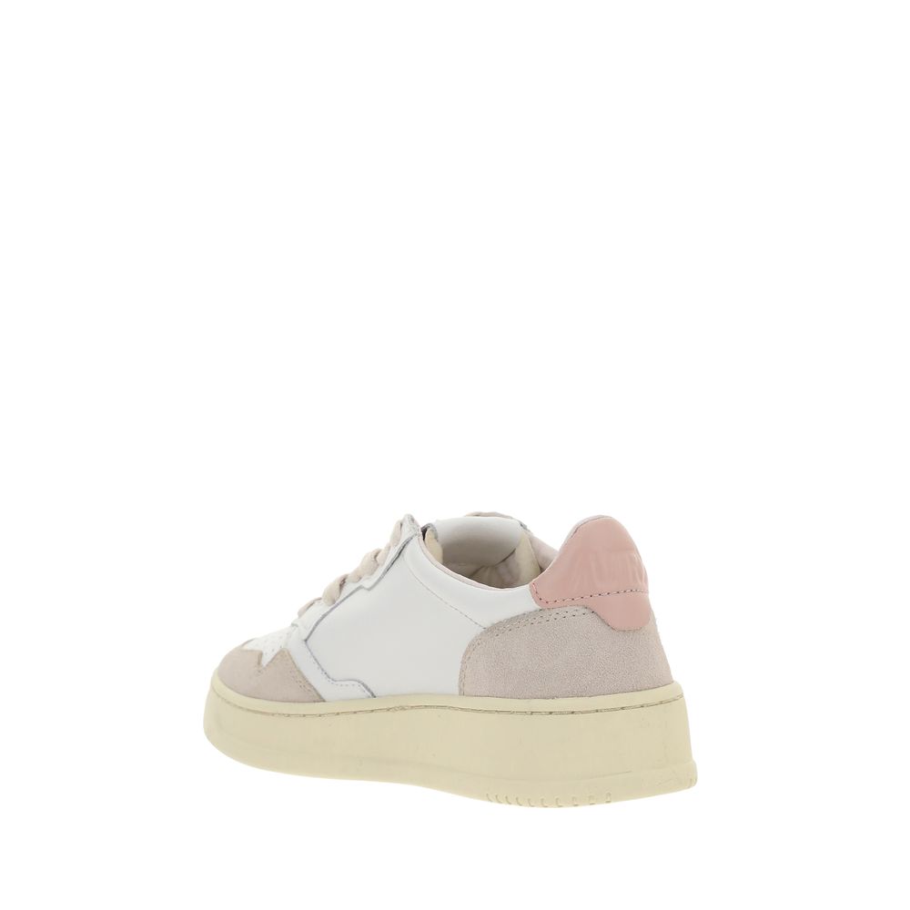 Autry Bos Taurus Low Top Sneakers